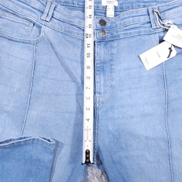 Forever 21 High Rise Slim Fit Flare Jeans Women's Plus Size 18 Light Wash Y2K - Picture 10 of 11